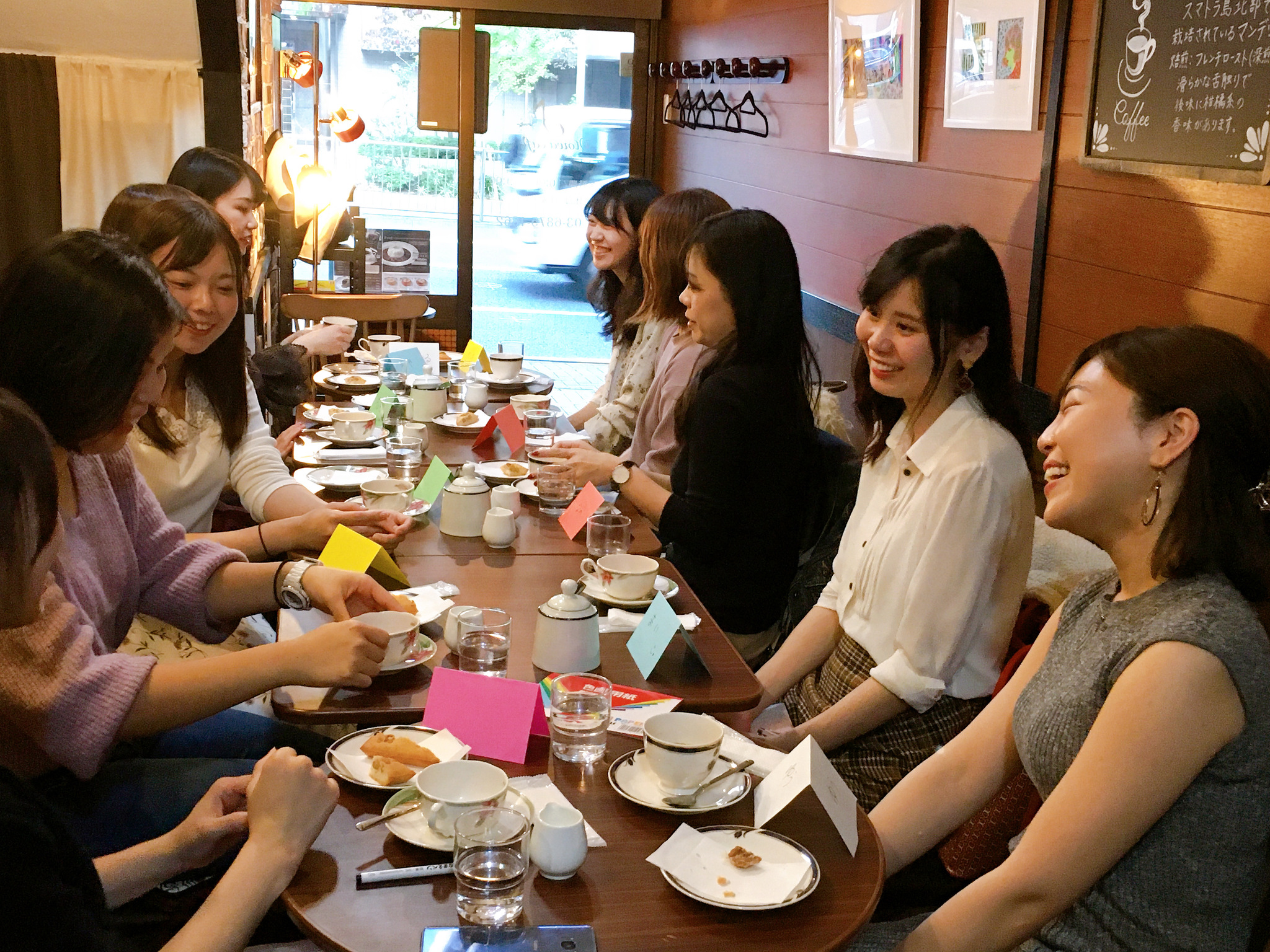 掲載サークル数no 1 32 942サークル 社会人サークルと学生のフレンドアプリ つなげーと