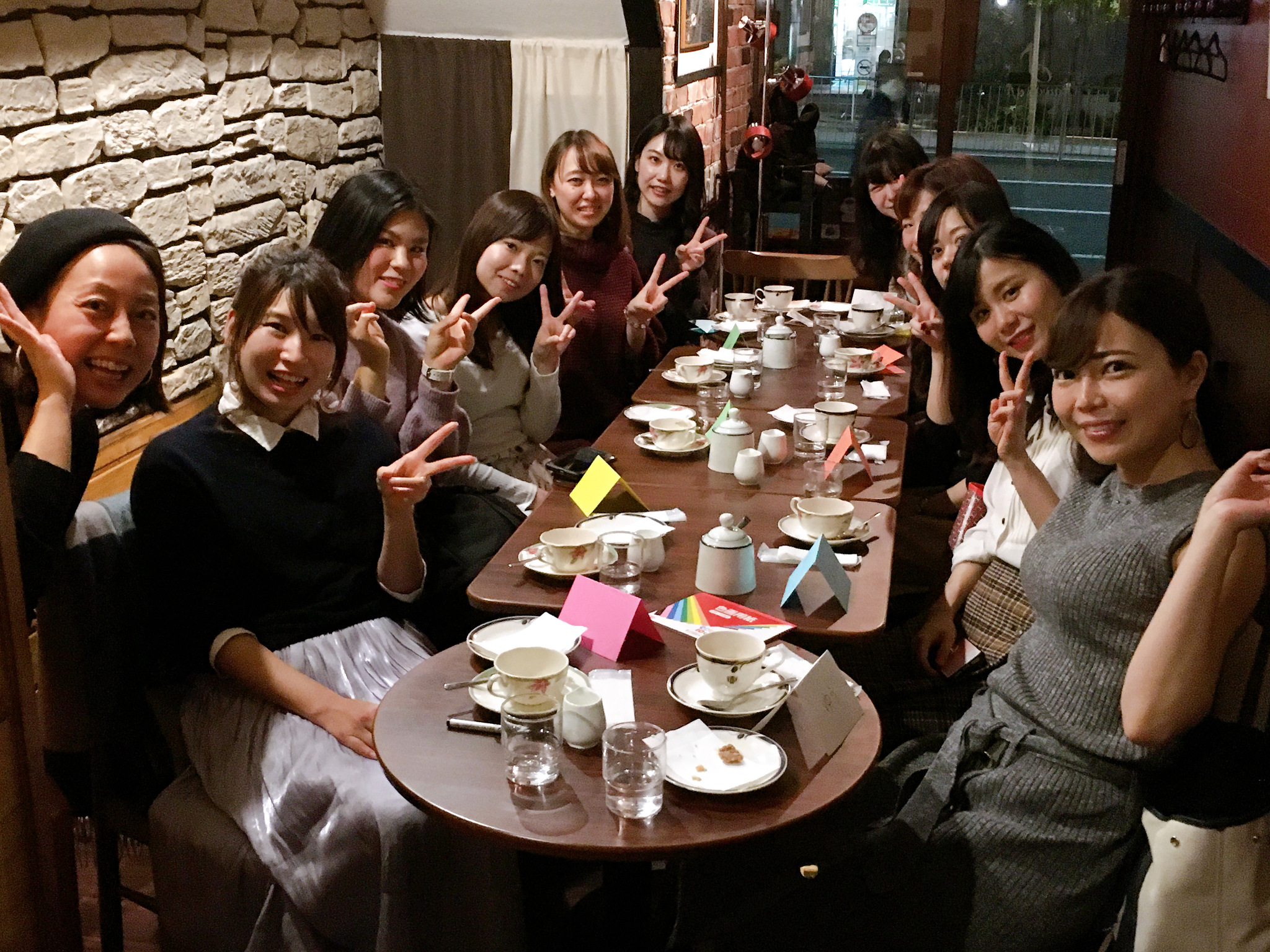 掲載サークル数no 1 32 942サークル 社会人サークルと学生のフレンドアプリ つなげーと