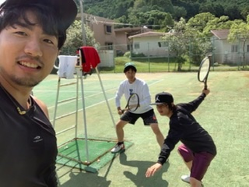 テニスやりたい！！