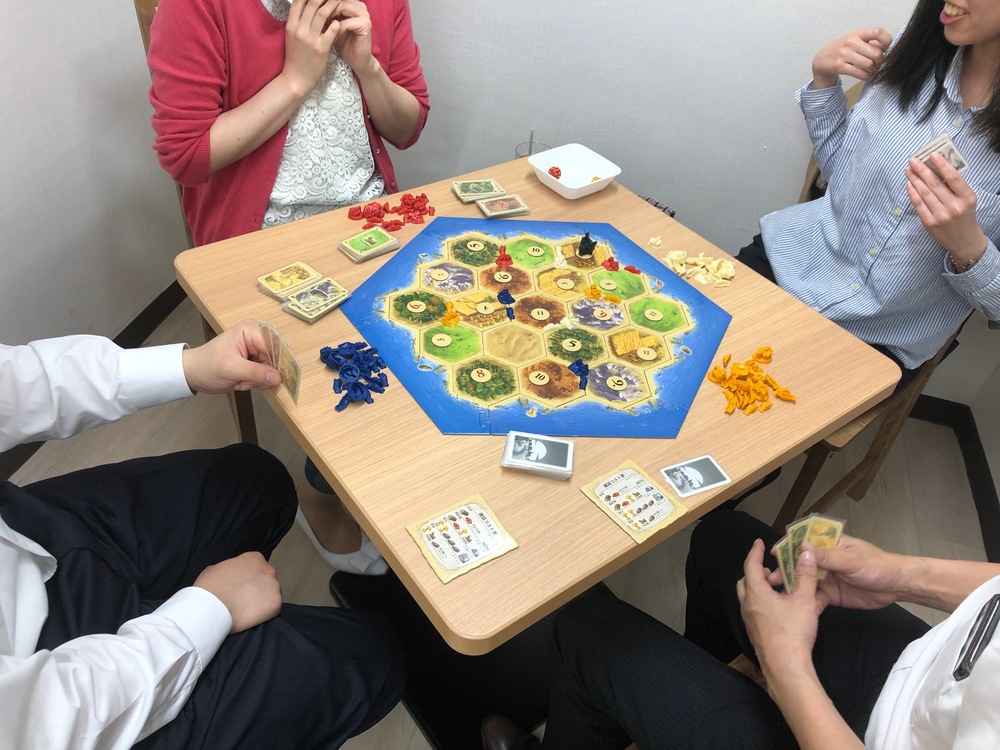 東京都 ボードゲームサークル 社団法人ボードゲーム 東京都で ボードゲームの活動中メンバー募集中 ボードゲーム 掲載サークル数日本一 サークルメンバー募集中 社会人の為のサークル活動支援プラットフォーム つなげーと