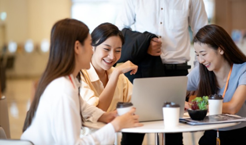 大阪府 女子会サークル 働く女子の私探しオンライン宅飲み会 大阪府で 女子会 異業種交流会 友達づくりの活動中メンバー募集中 女子会 異業種交流会 友達づくり 掲載サークル数日本一 サークルメンバー募集中 社会人の為のサークル活動支援