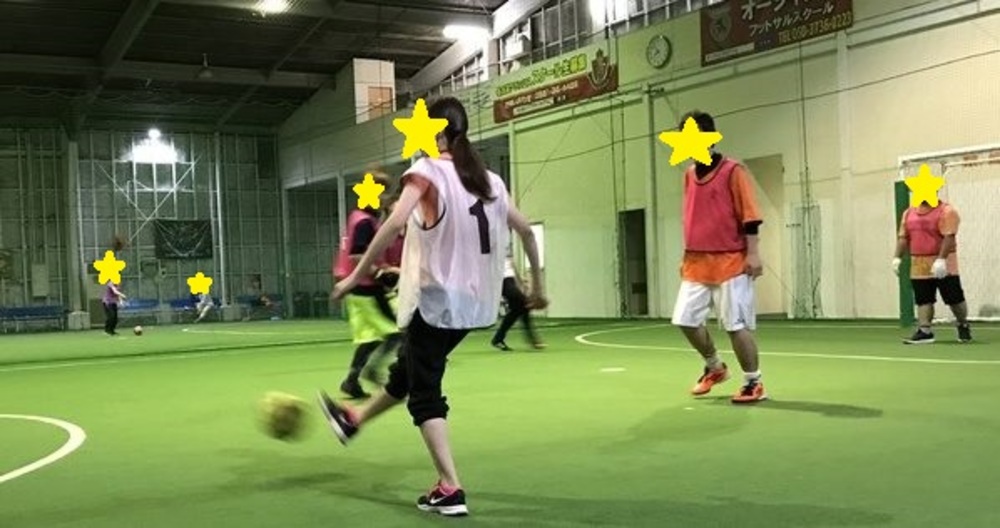 【急募】女性多めのため男性大募集! 12月8日(日曜日)18時から2時間、初心者、一人参加歓迎フットサルします!