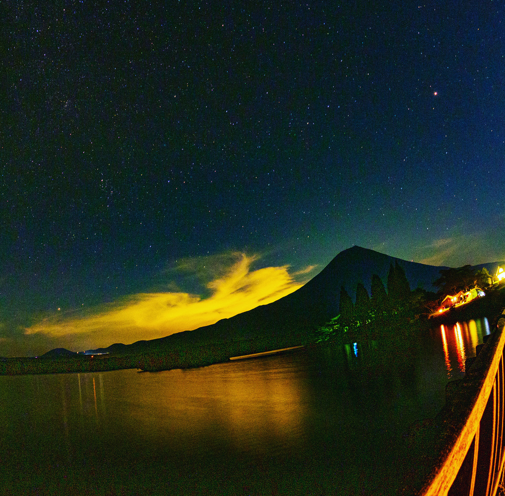 10/31-11/1 一足早い紅葉と満点の星空を満喫キャンプ