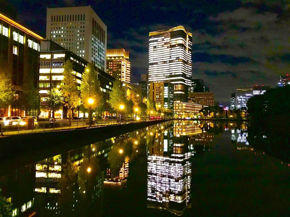 【平日夜・開催!有楽町〜丸の内周辺をナイトウォーク!】ビルの明かりに照らされる丸の内周辺を歩こう!