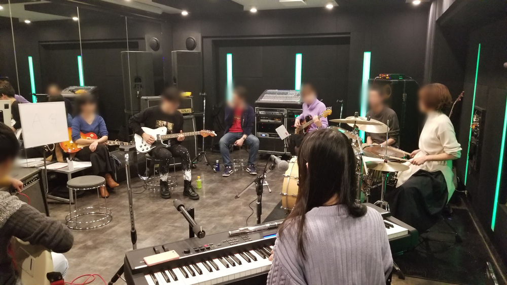 初心者向け社会人音楽バンドサークル 【演奏会/セッション】5/29(土) 18:00開催!