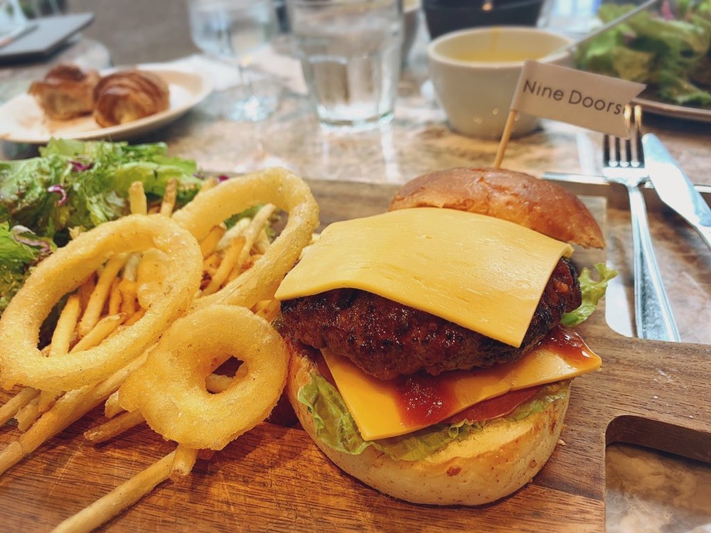 ランチしませんか🥗🍔