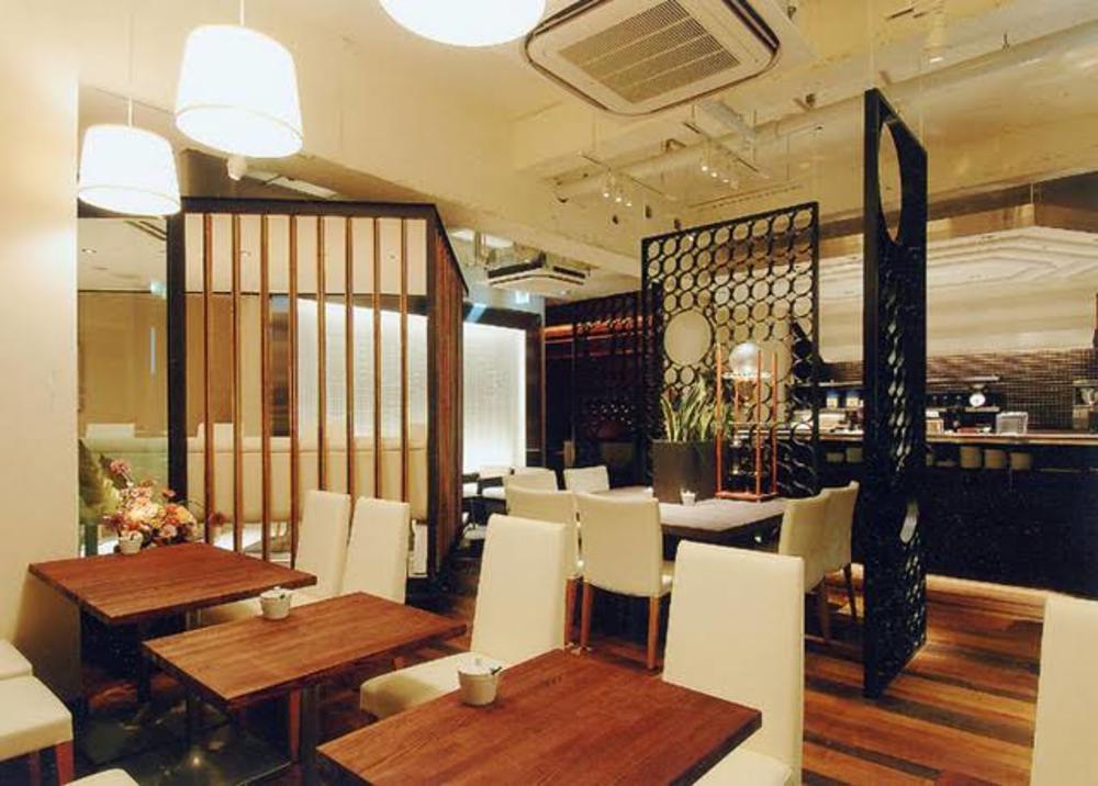 【栄】オシャレなカフェでモーニング