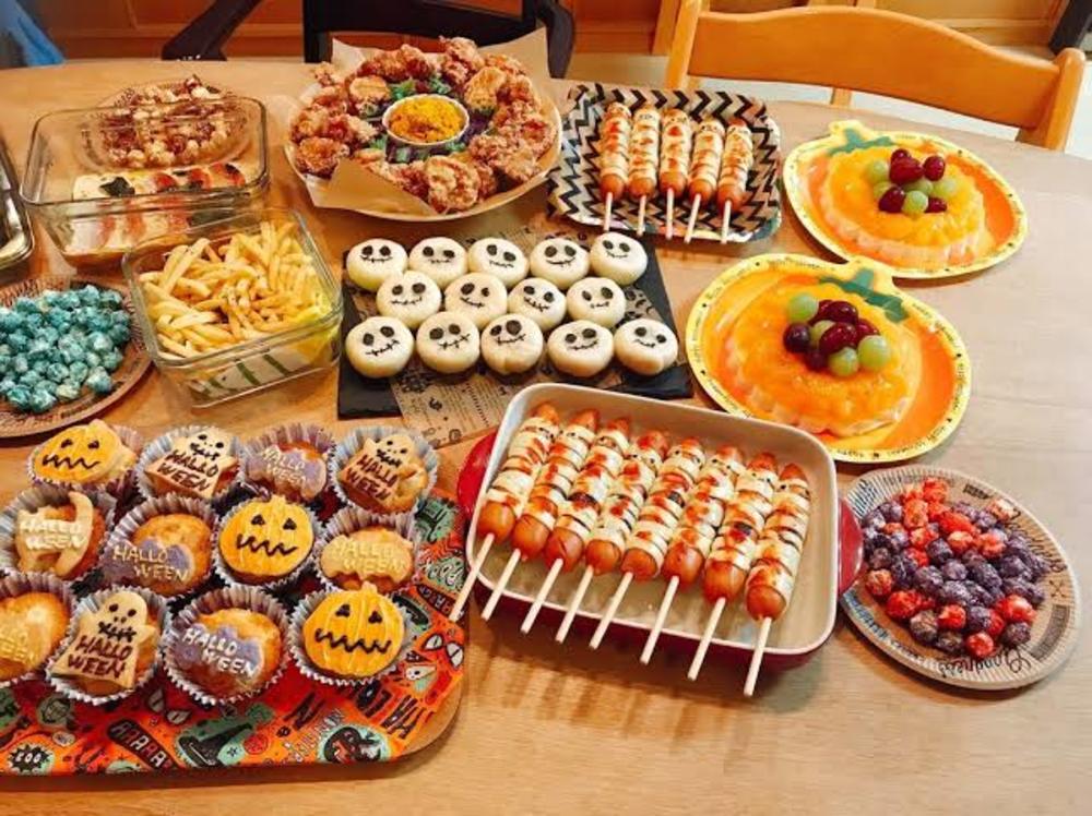 【ハロウィンパーティー!】現在16名
ハロウィンっぽい料理やお菓子を囲みながら楽しもう!🎃👻 謎解きゲームやビンゴもあるよ!!