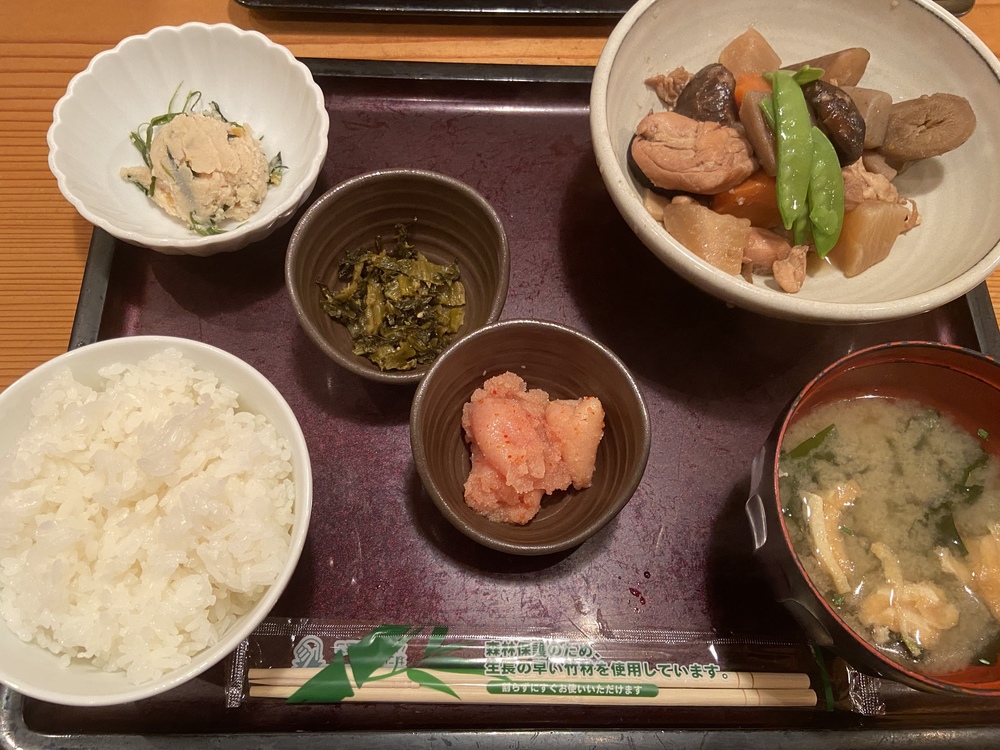 【栄駅近く】博多料理の定食ランチ(明太子、高菜の食べ放題)