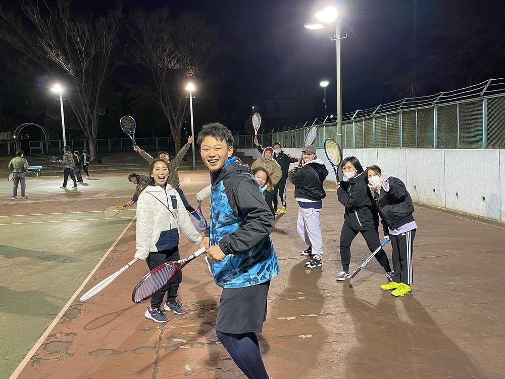【1/23 15時 初心者歓迎!】お仕事が日曜日で休みならサクッとテニスして盛り上がりませんか〜!