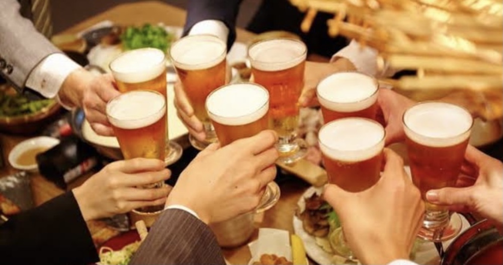 1月15日(土)天神で新年会を行います。男女比率も半々くらいにする予定です。「参加予定現在8名ほど」