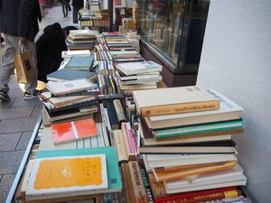 【神保町散策×読書会】神田古書店街を散策して、本をシェアしよう。