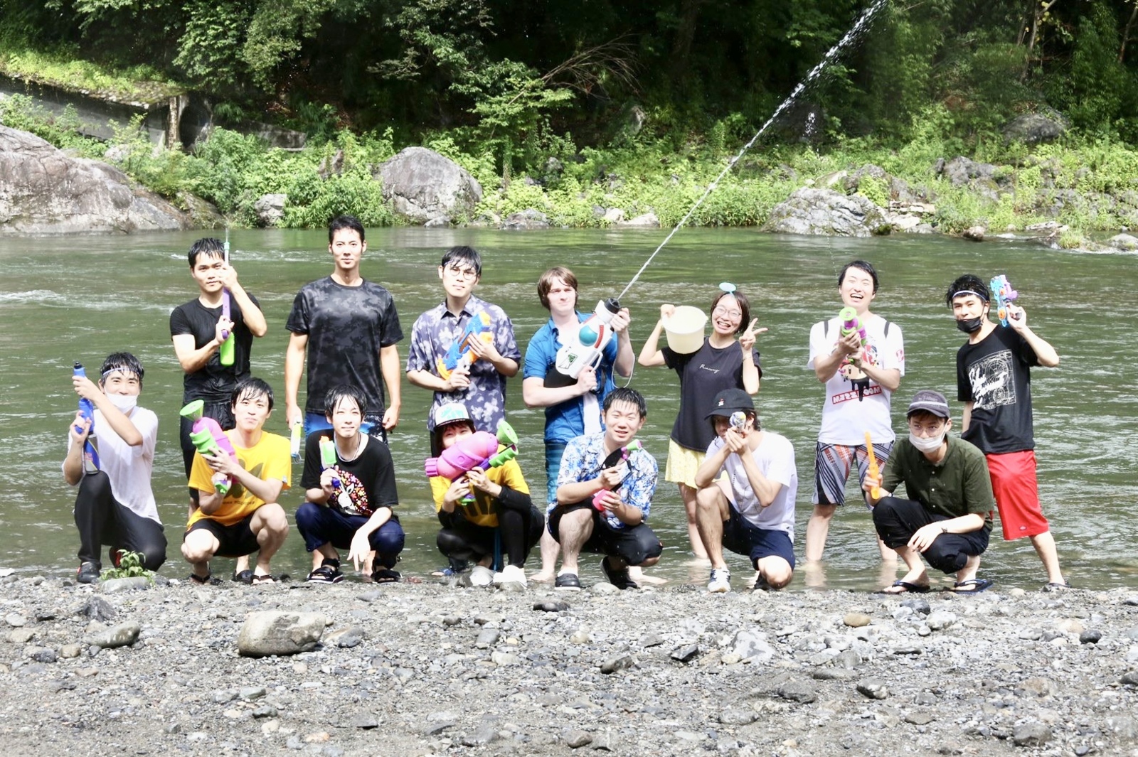 夏の特大企画🏖 多摩川上流でみんなで川遊びをしよう！ 〜スーパーイカした武器で的を狙え！🏄‍♂️〜