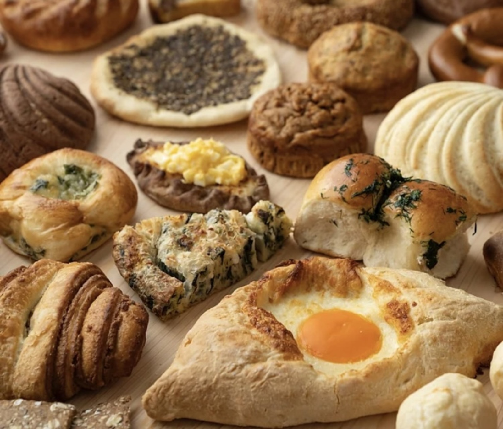 世界のパンを食べに行こう🇬🇪🇮🇷🇫🇮 in PADARIA ご飯会　異国料理　朝活